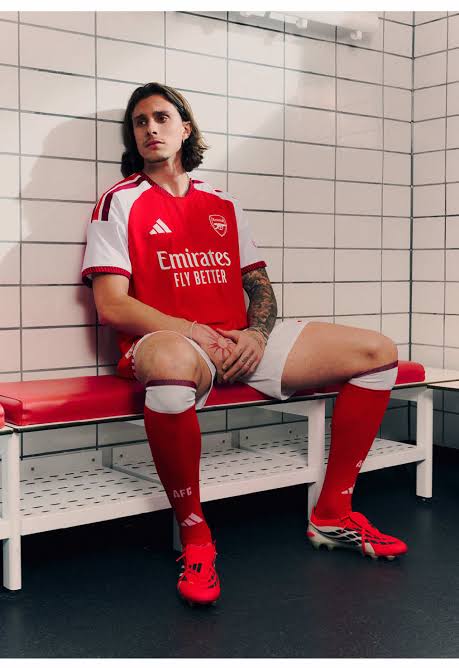 JERSEY ARSENAL LOCAL VERSION JUGADOR - TEMPORADA 26/27